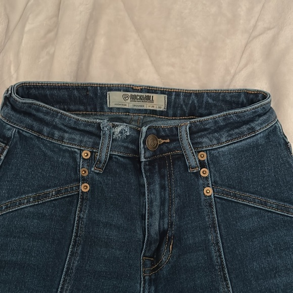 Ladies Rock&Roll high rise trouser jeans. 25x30. - Picture 2 of 5